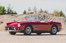 Dieser Ferrari 250 California Spider (1962) mit kurzem Radstand soll in Monterey zwischen 10,5	Millionen und 13 Millionen Dollar einbringen.  Foto: Auto-Medienportal.Net/Sotheby's